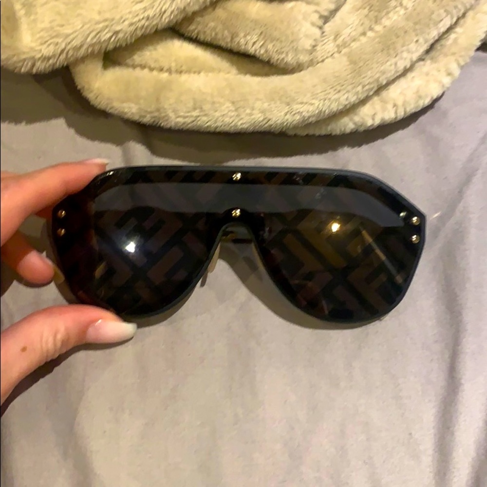 Fendi fabulous shades